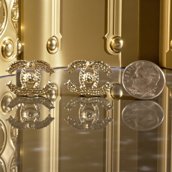 Gold Pearl Bling Earrings - Picture 2 of 3